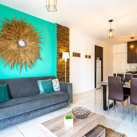 Araminta 2-Bedroom Apartment In Larnaca Exterior photo